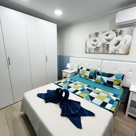 アパートホテル Sunny アデヘ